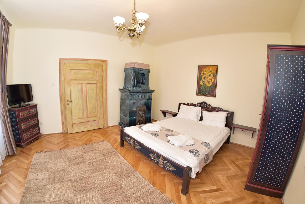 La Maisonnette Braşov Extérieur photo