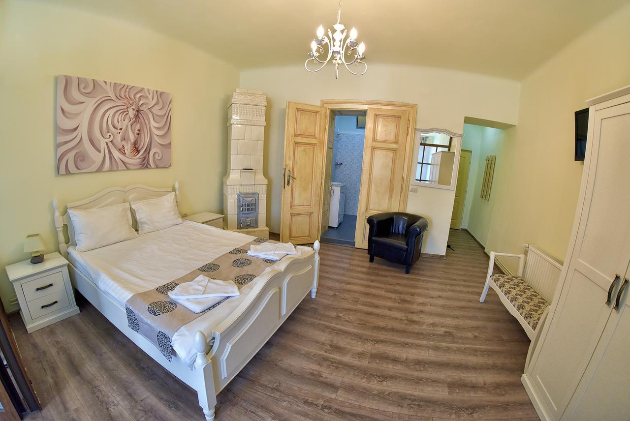 La Maisonnette Braşov Extérieur photo