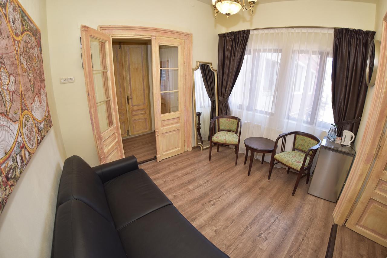 La Maisonnette Braşov Extérieur photo