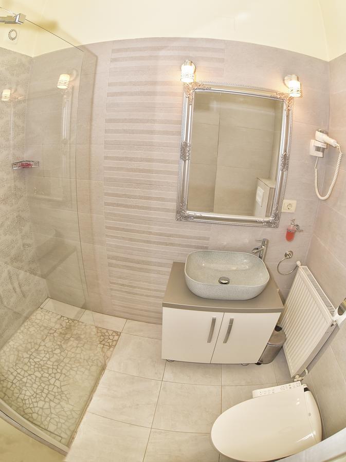La Maisonnette Braşov Extérieur photo