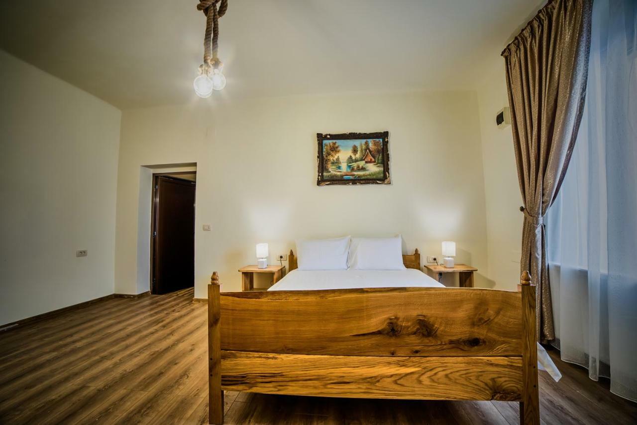 La Maisonnette Braşov Extérieur photo