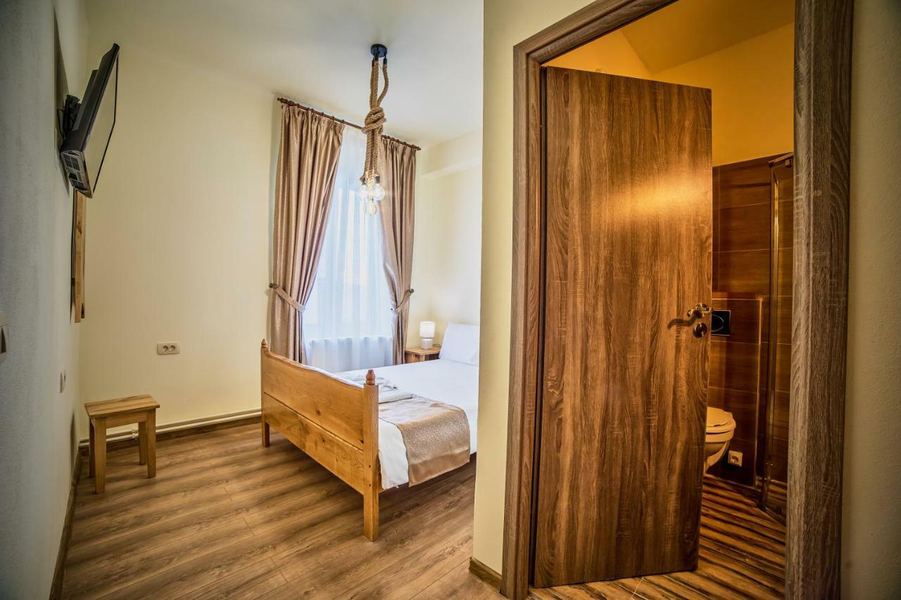 La Maisonnette Braşov Extérieur photo